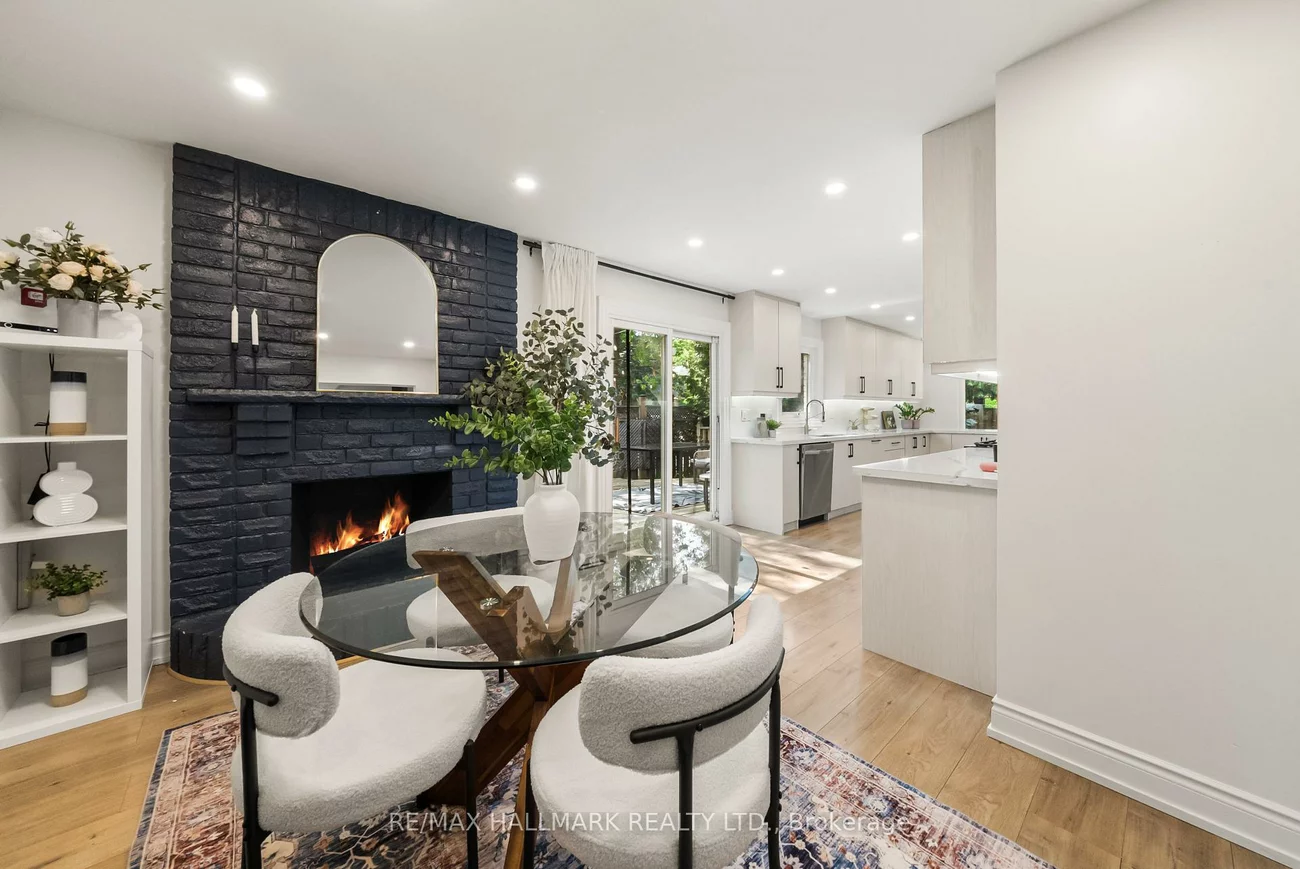 71, Bishop, Markham Village, Markham