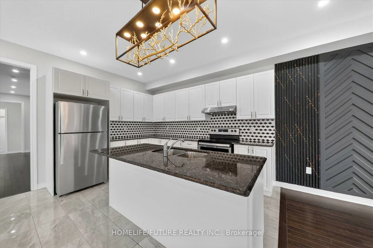1, Reddington, Cedarwood, Markham