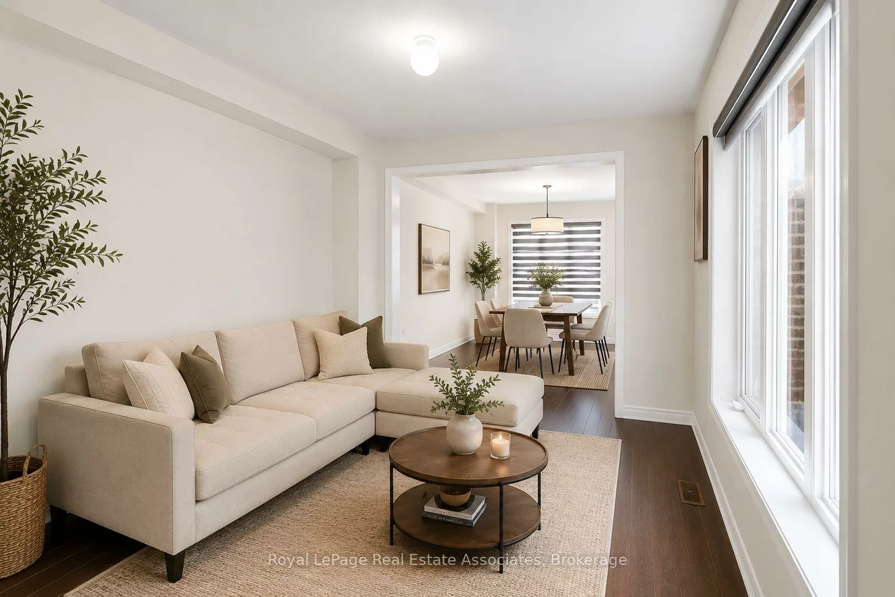 90, Titan, Cedarwood, Markham
