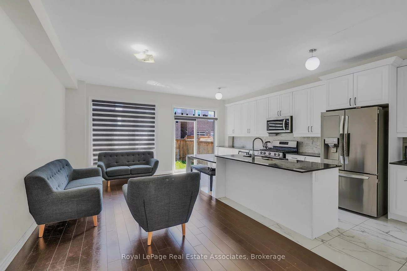 90, Titan, Cedarwood, Markham