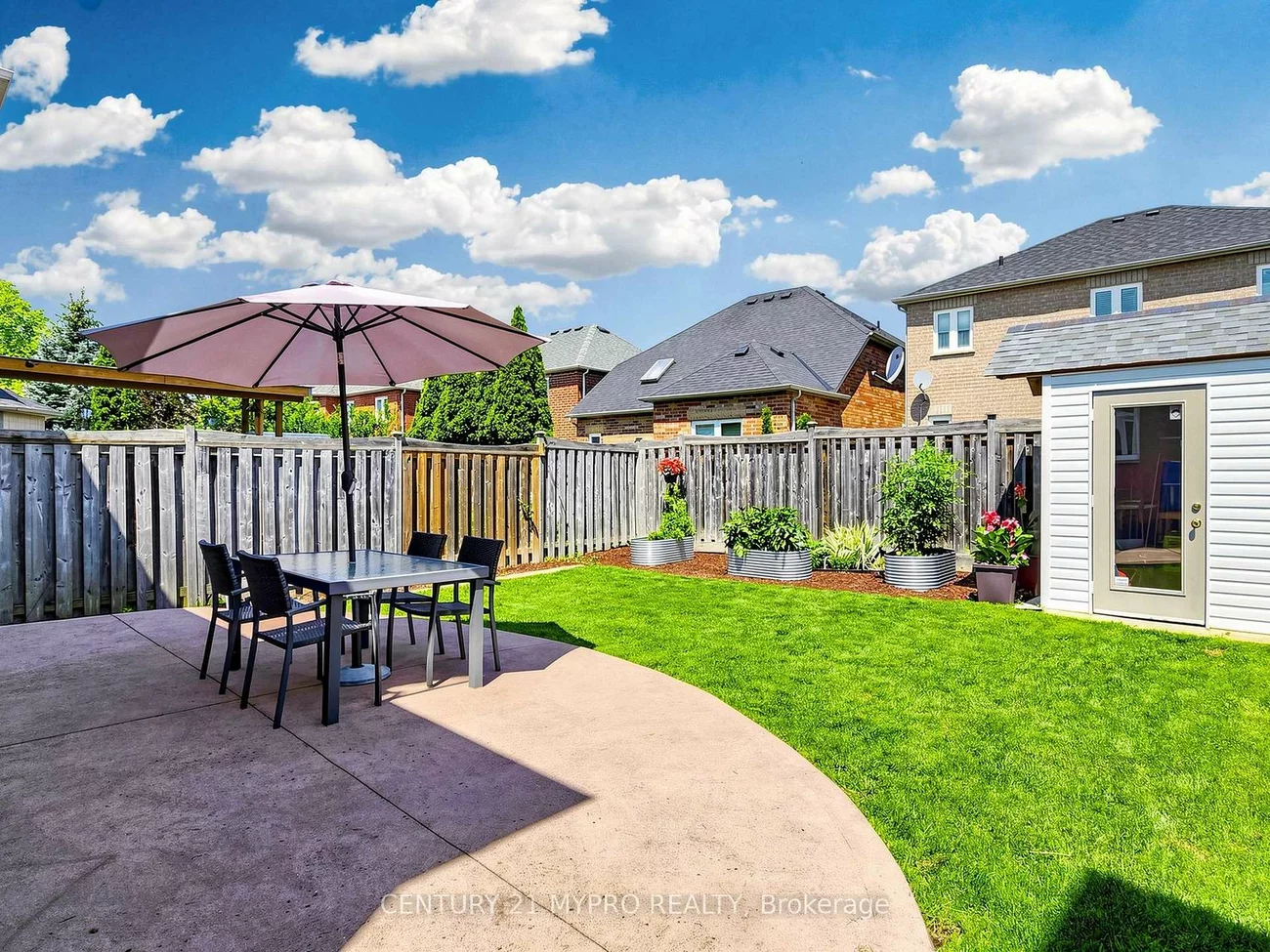 74, Victoria Wood, Greensborough, Markham