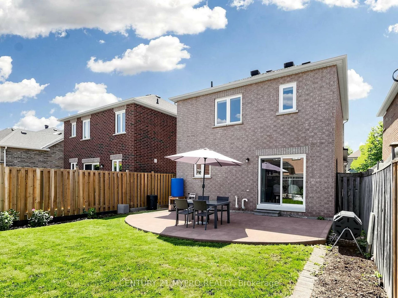 74, Victoria Wood, Greensborough, Markham