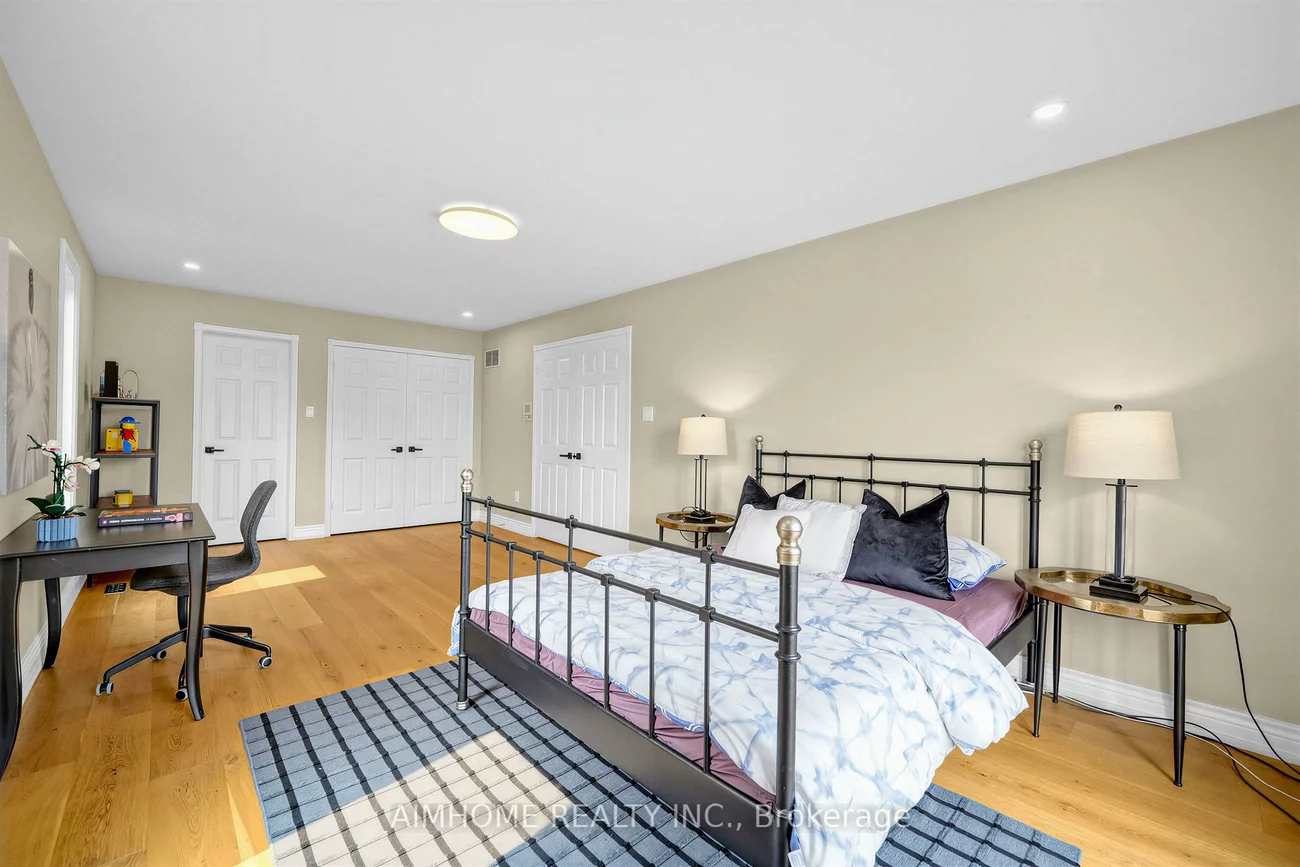 68, Aitken, Unionville, Markham