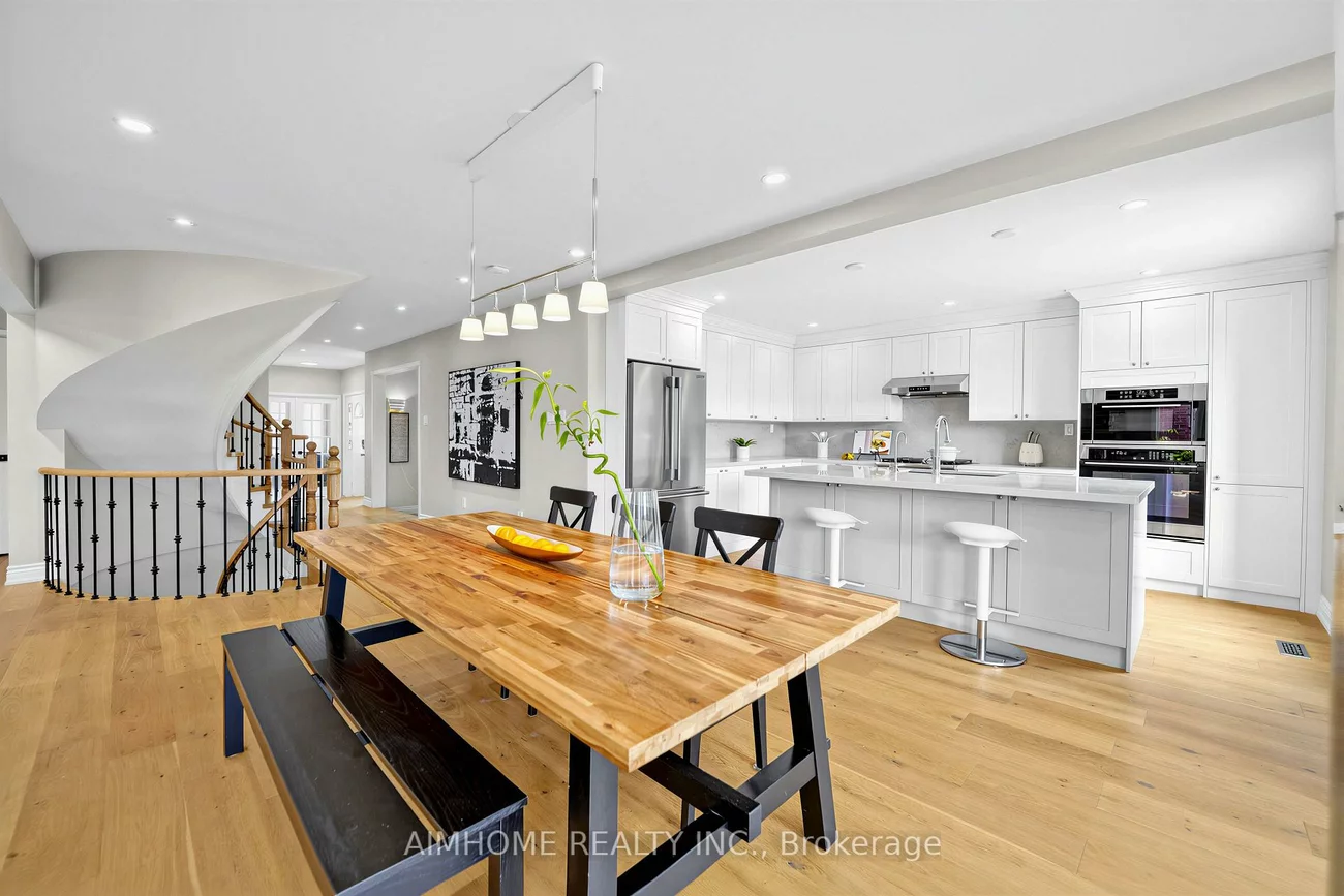 68, Aitken, Unionville, Markham