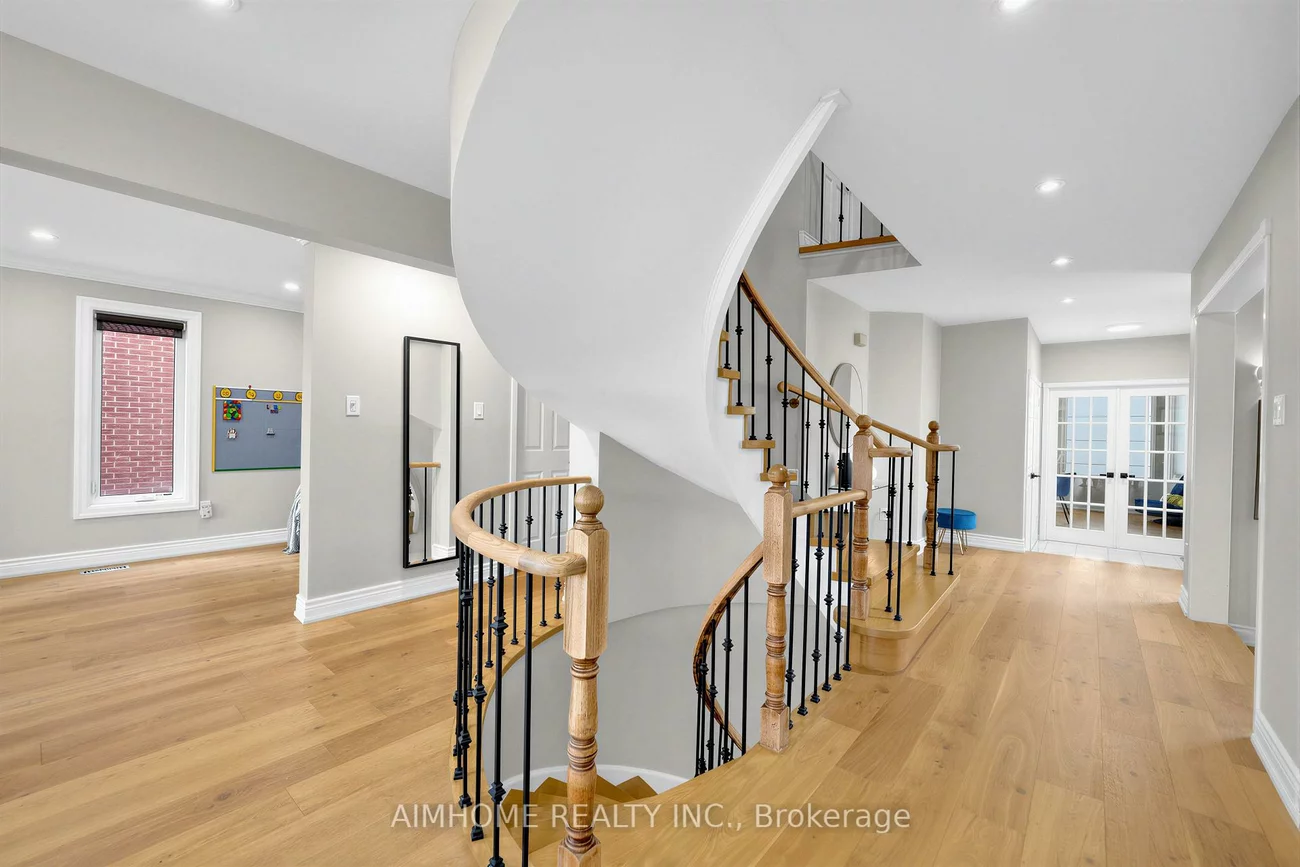 68, Aitken, Unionville, Markham