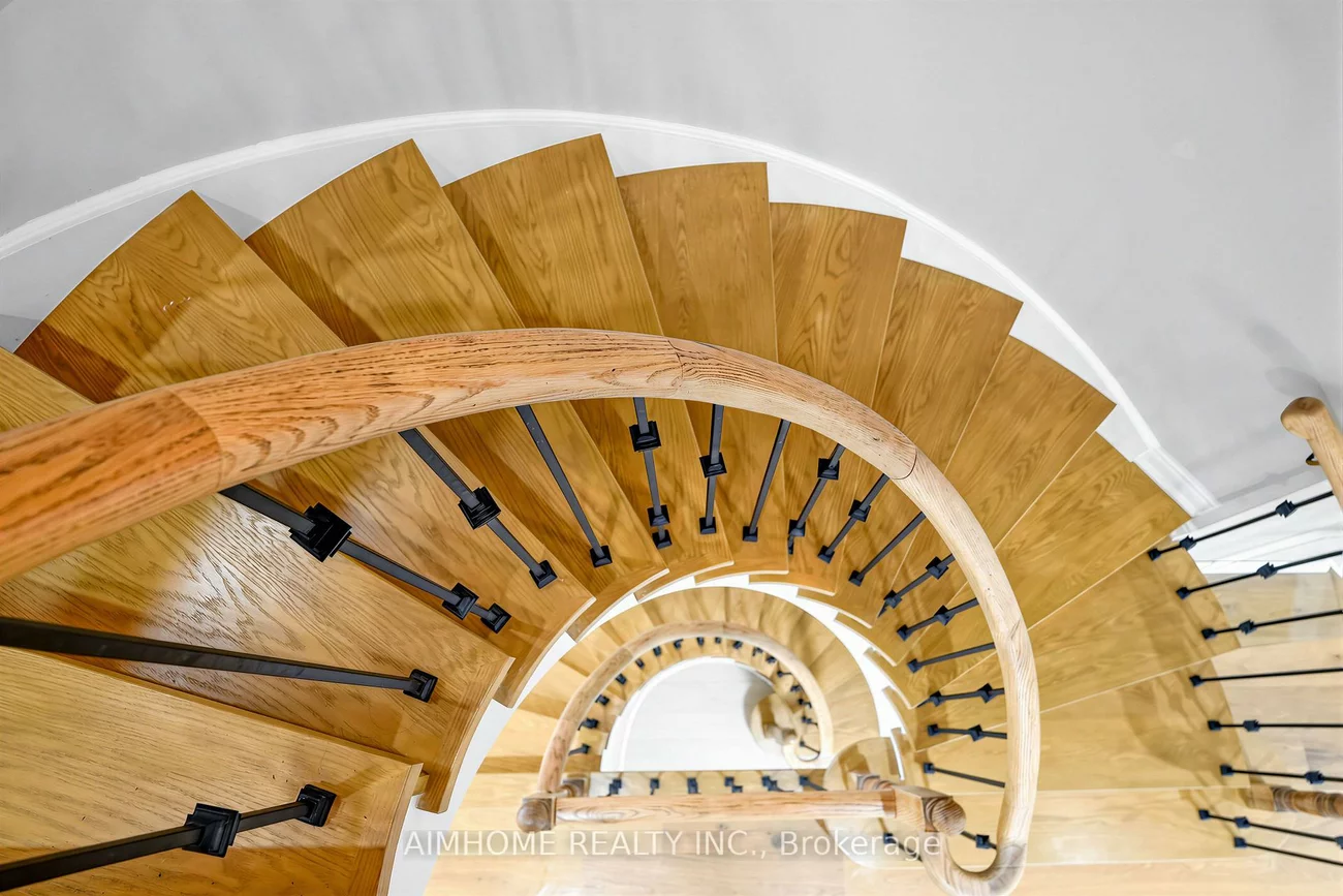 68, Aitken, Unionville, Markham