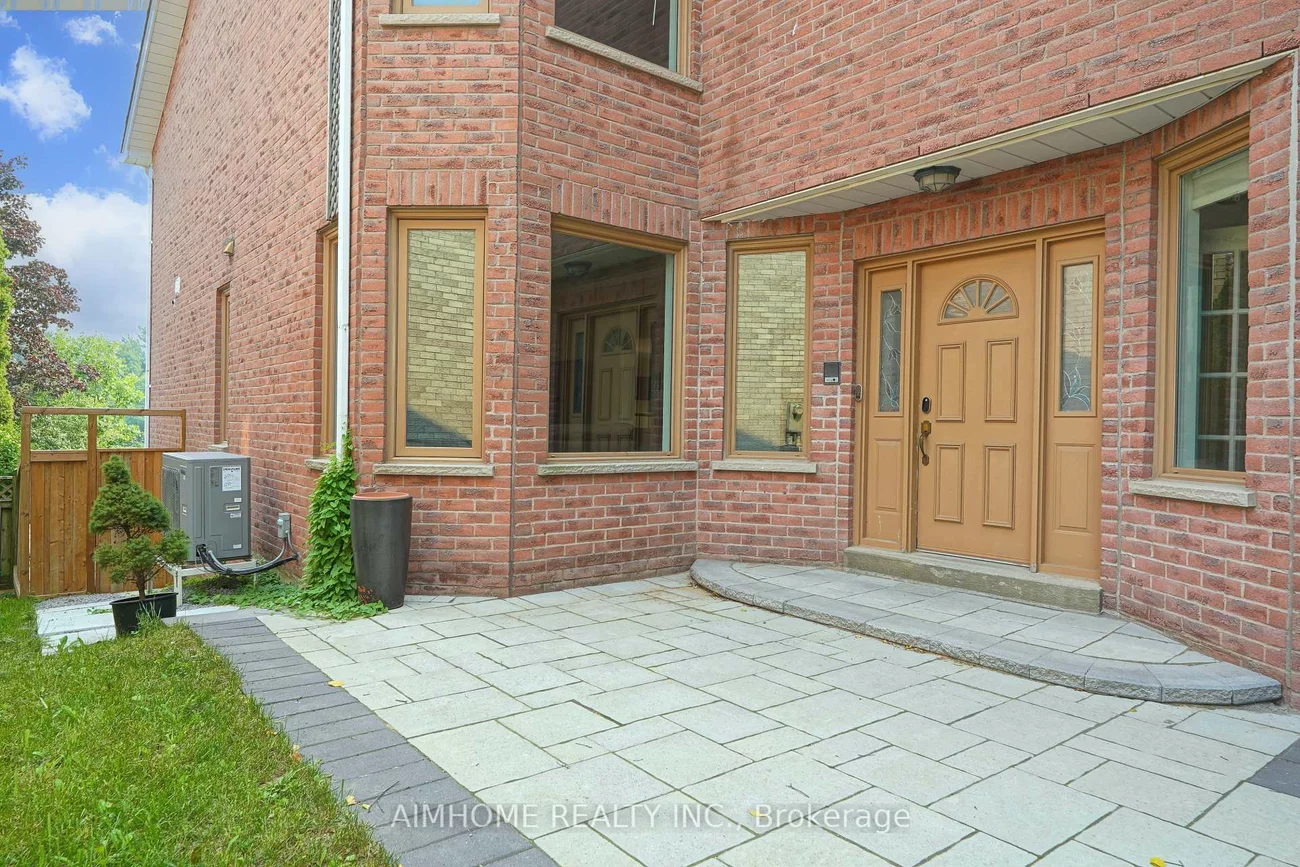 68, Aitken, Unionville, Markham