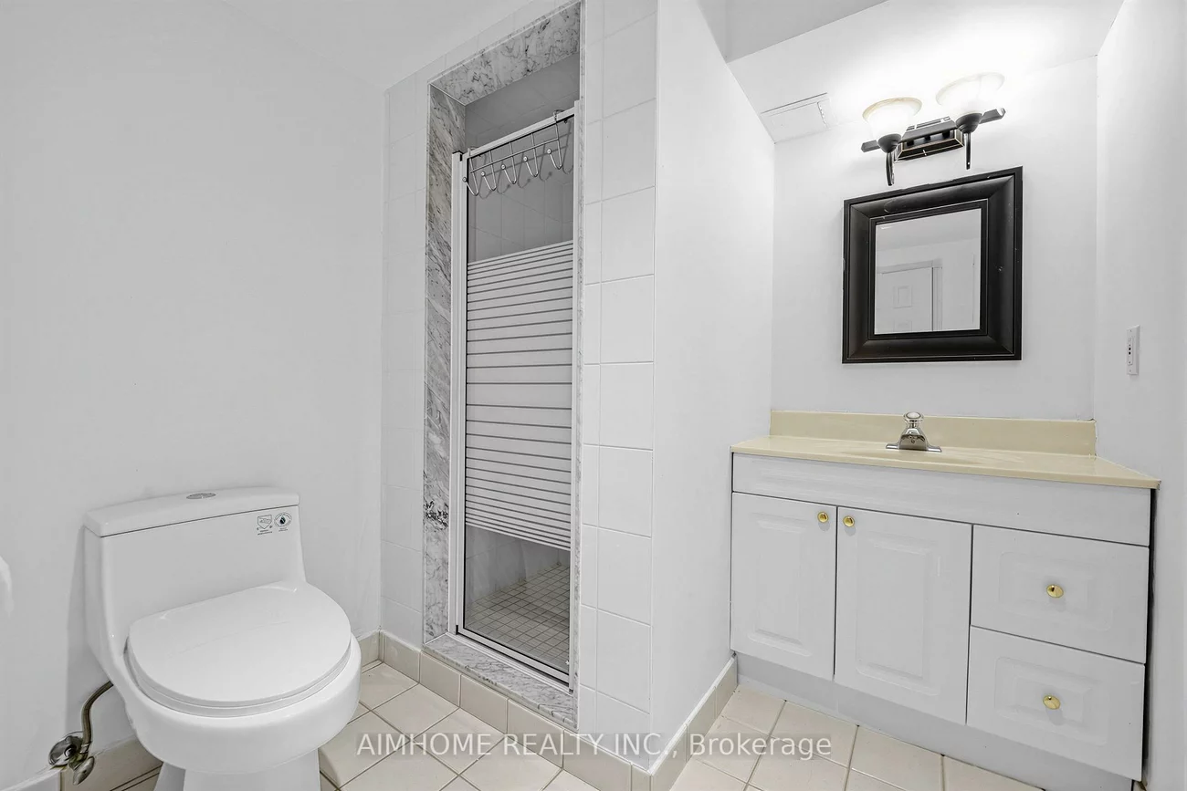 68, Aitken, Unionville, Markham
