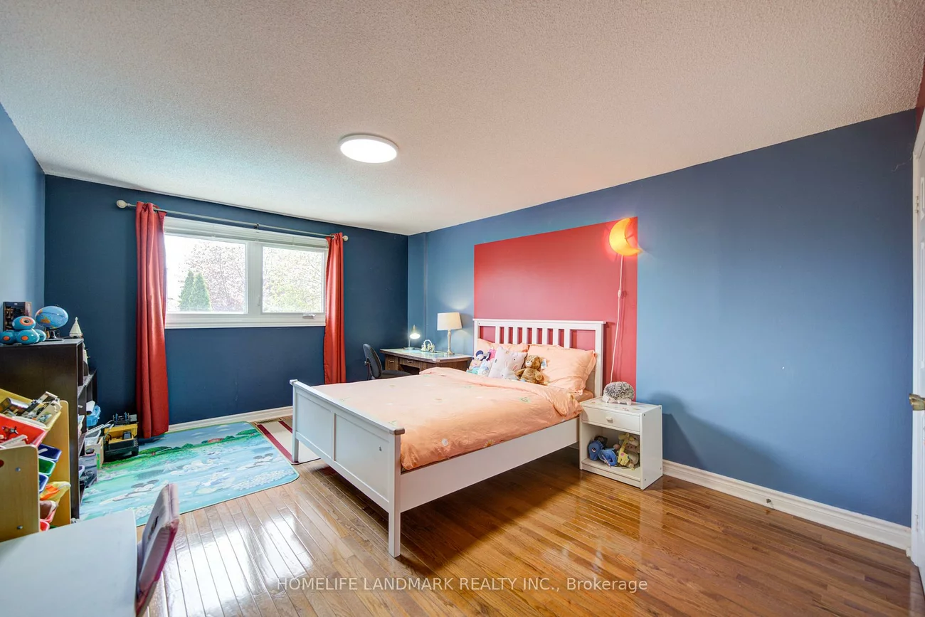 375, Manhattan, Markville, Markham