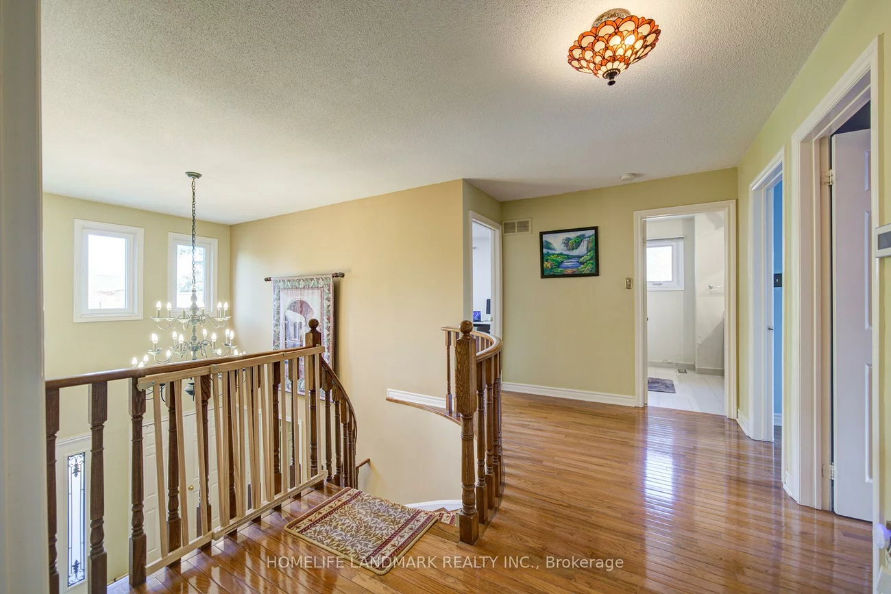375, Manhattan, Markville, Markham