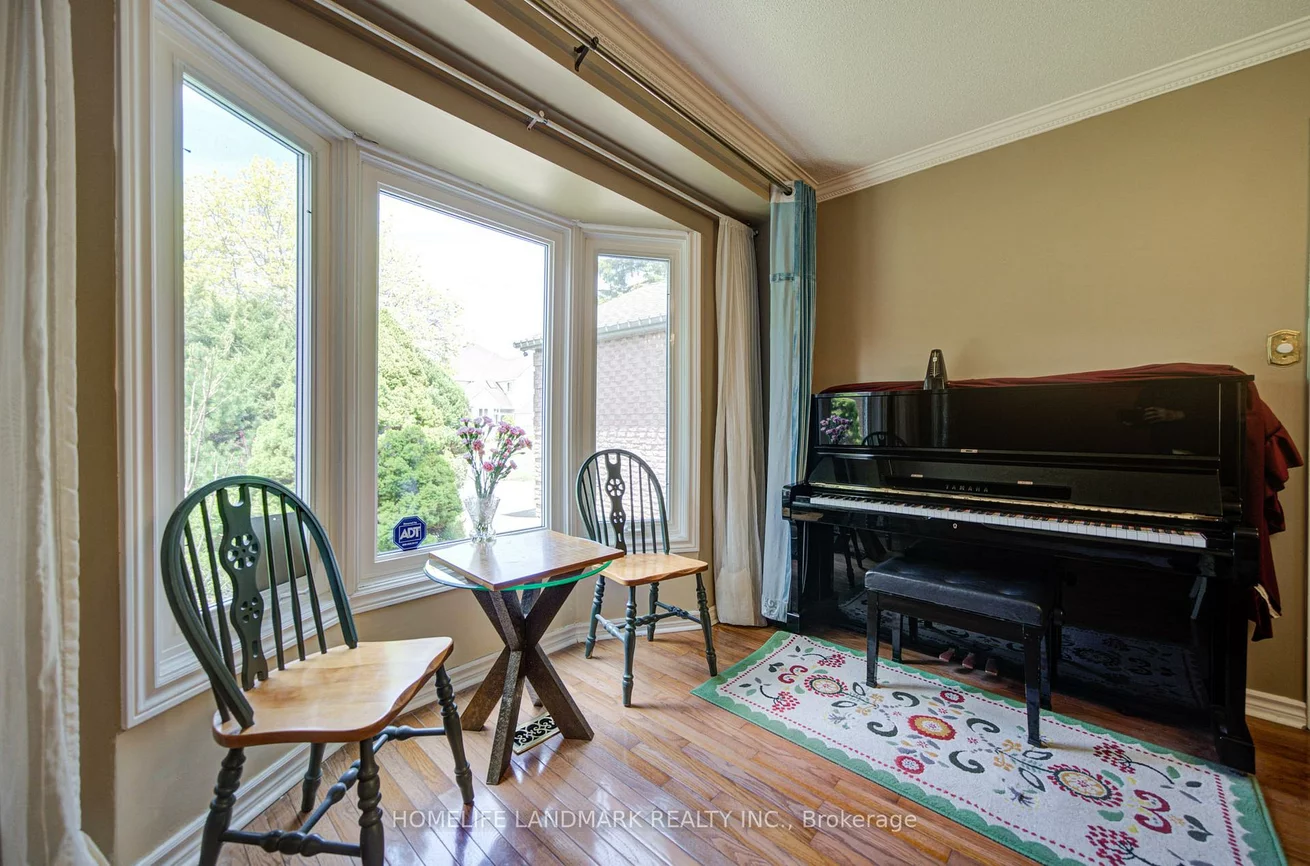 375, Manhattan, Markville, Markham
