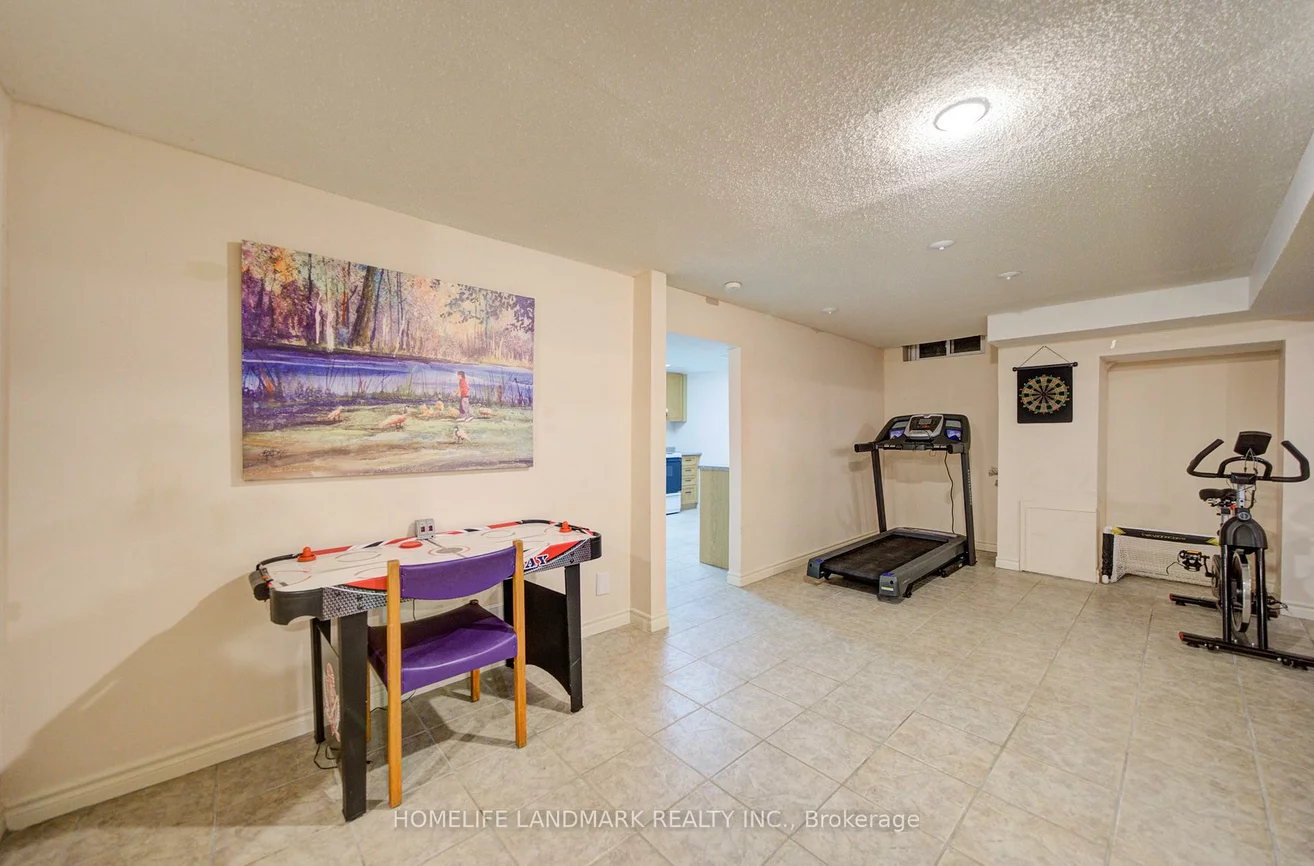 375, Manhattan, Markville, Markham