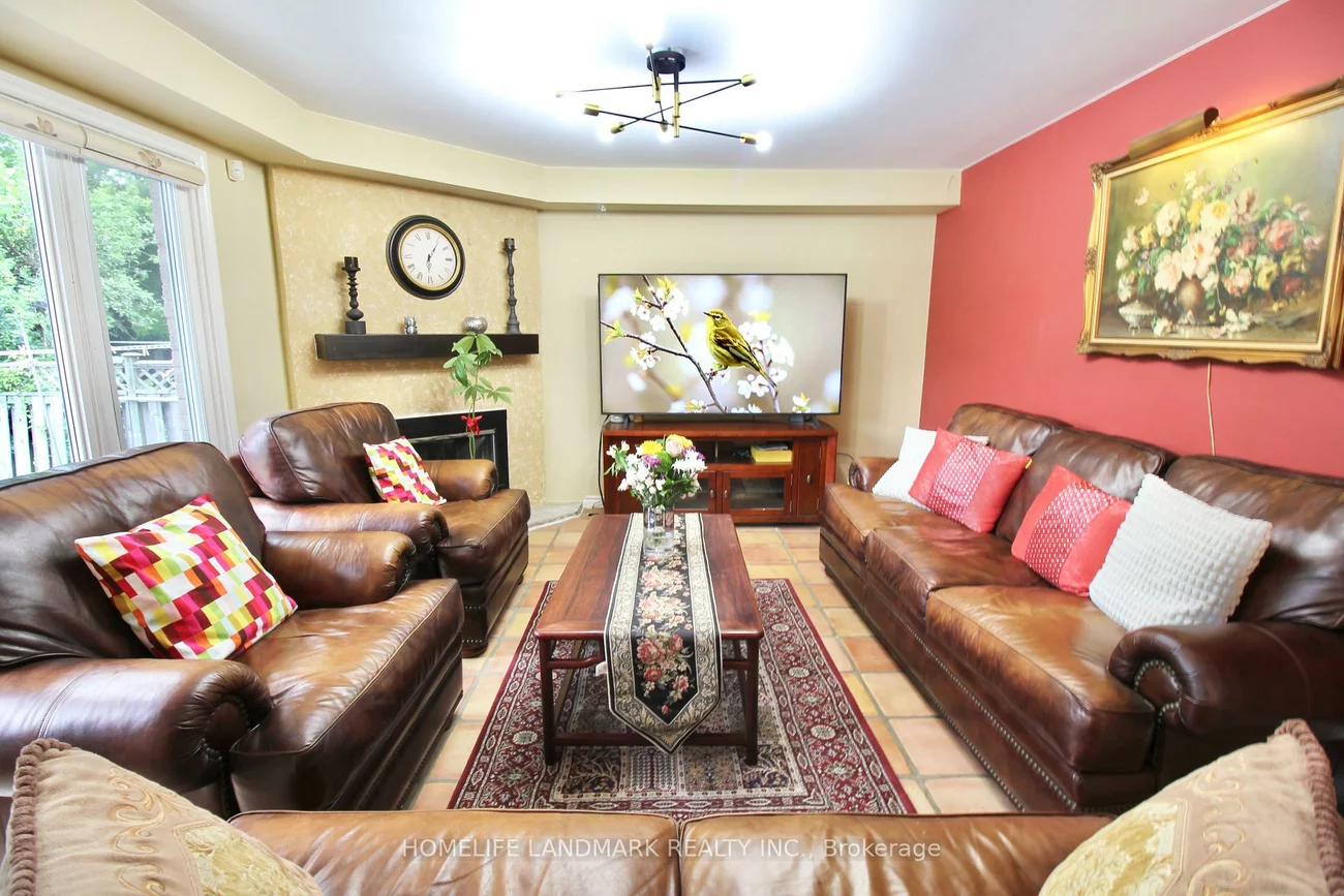 375, Manhattan, Markville, Markham
