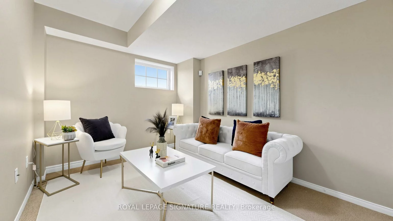 383, White's Hill, Cornell, Markham
