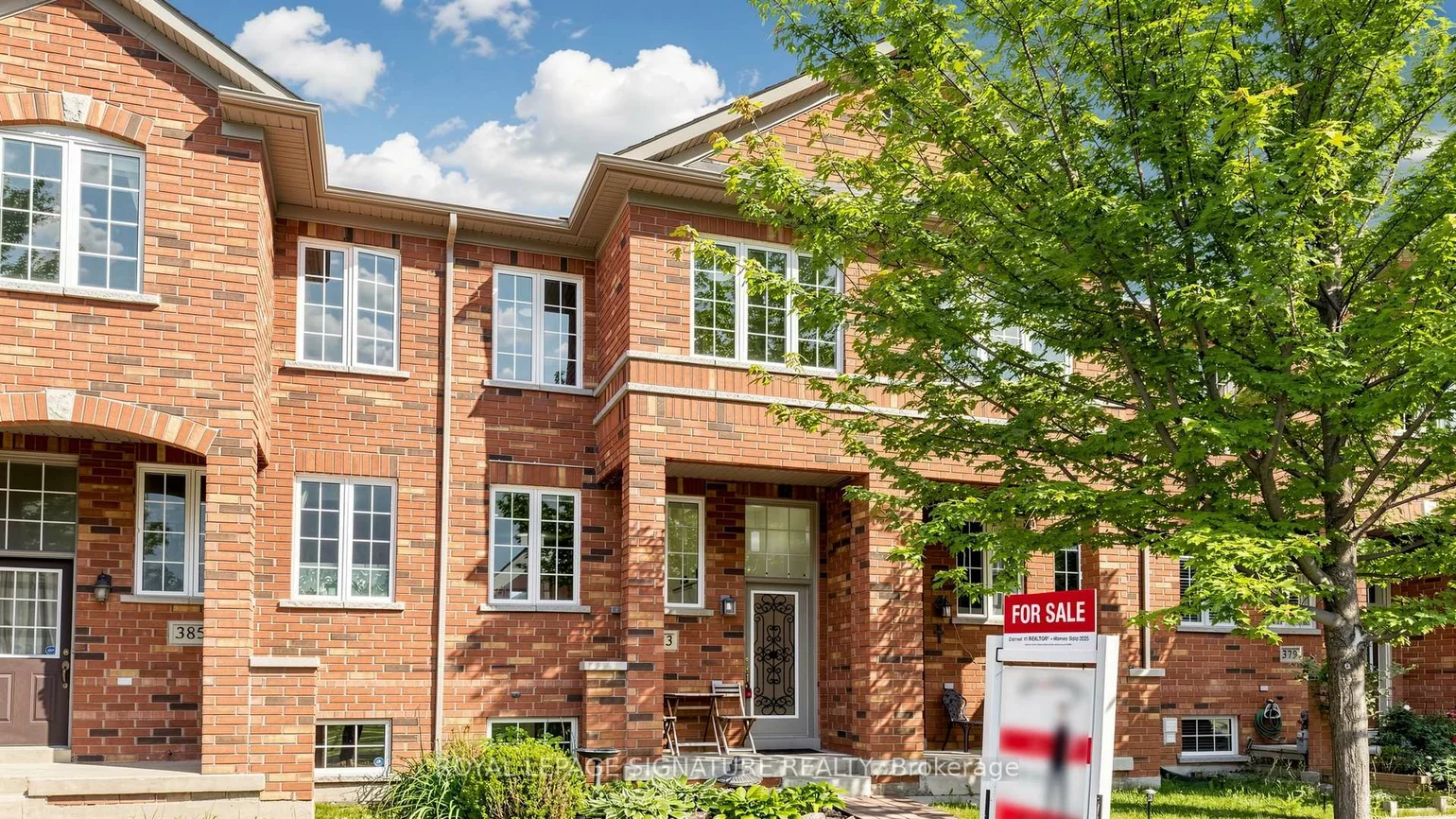 383, White's Hill, Cornell, Markham
