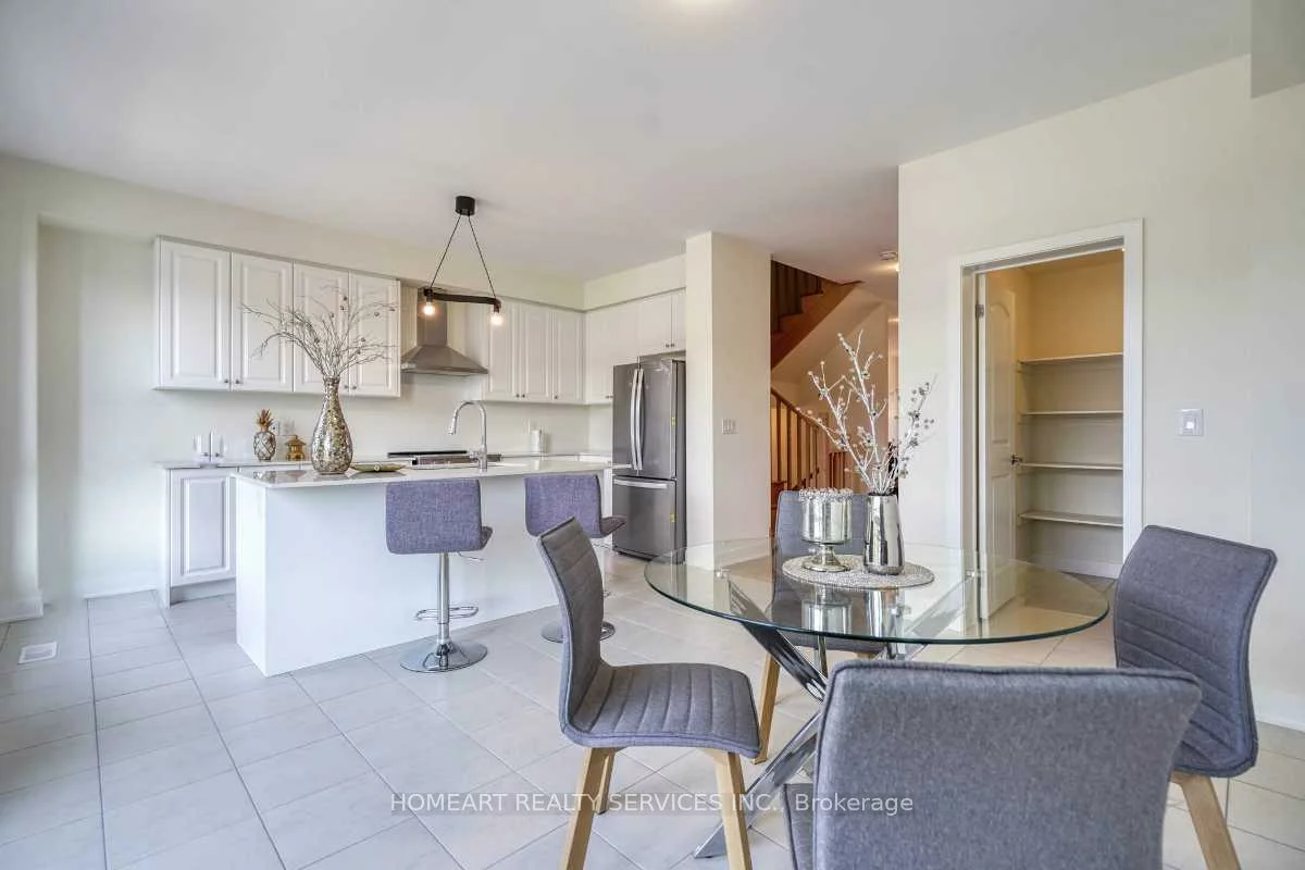 49, Mumbai, Middlefield, Markham