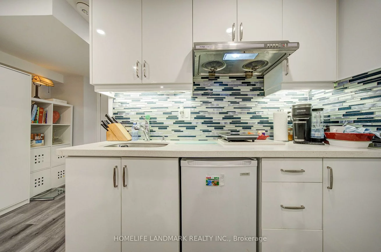 97, Cornell Centre, Cornell, Markham