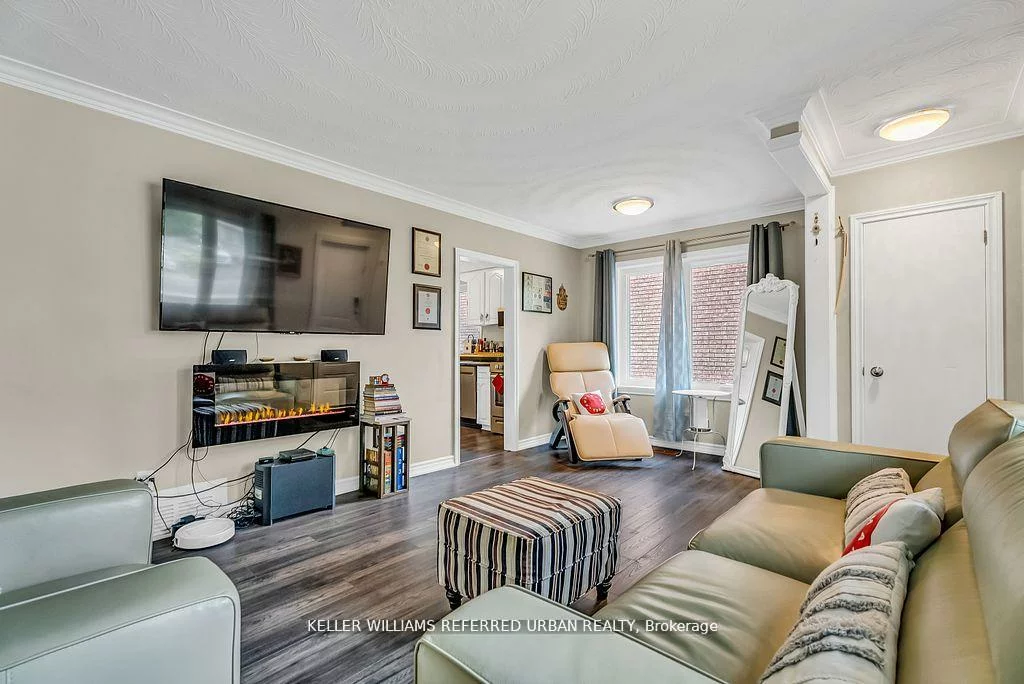 86, Morgan, Thornhill, Markham