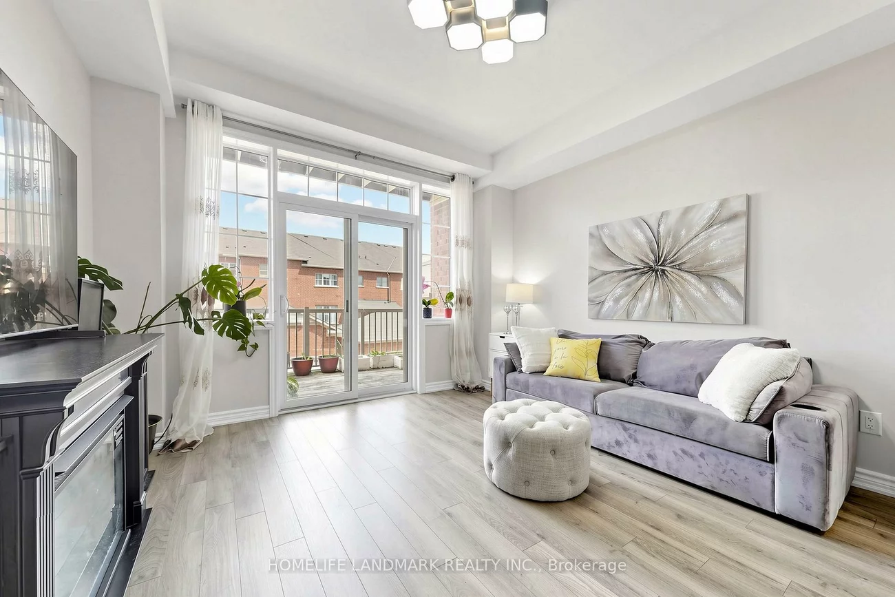 4798, 16th, Berczy, Markham