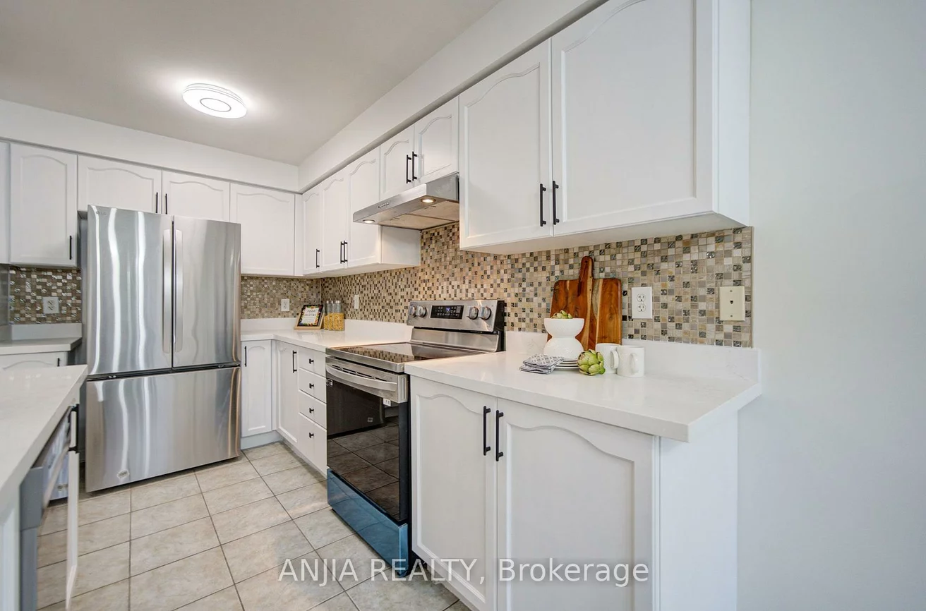 73, Hawksbury, Wismer, Markham