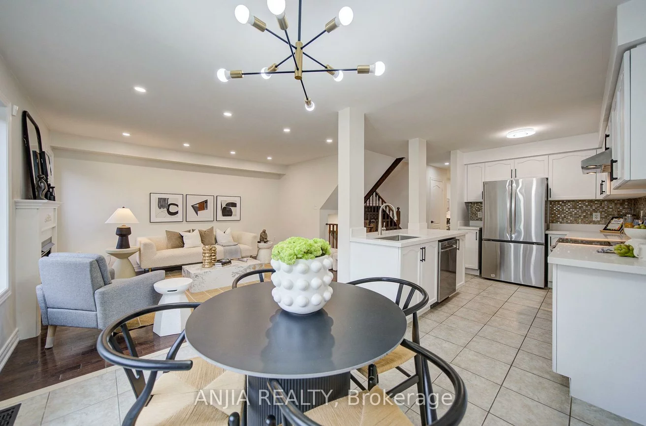 73, Hawksbury, Wismer, Markham