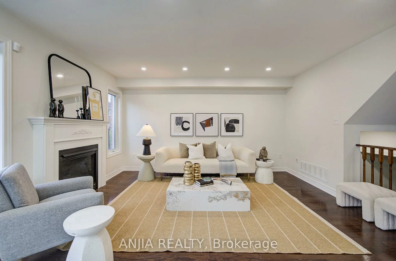 73, Hawksbury, Wismer, Markham