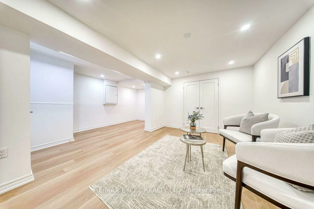 25, Barrington, Milliken Mills West, Markham