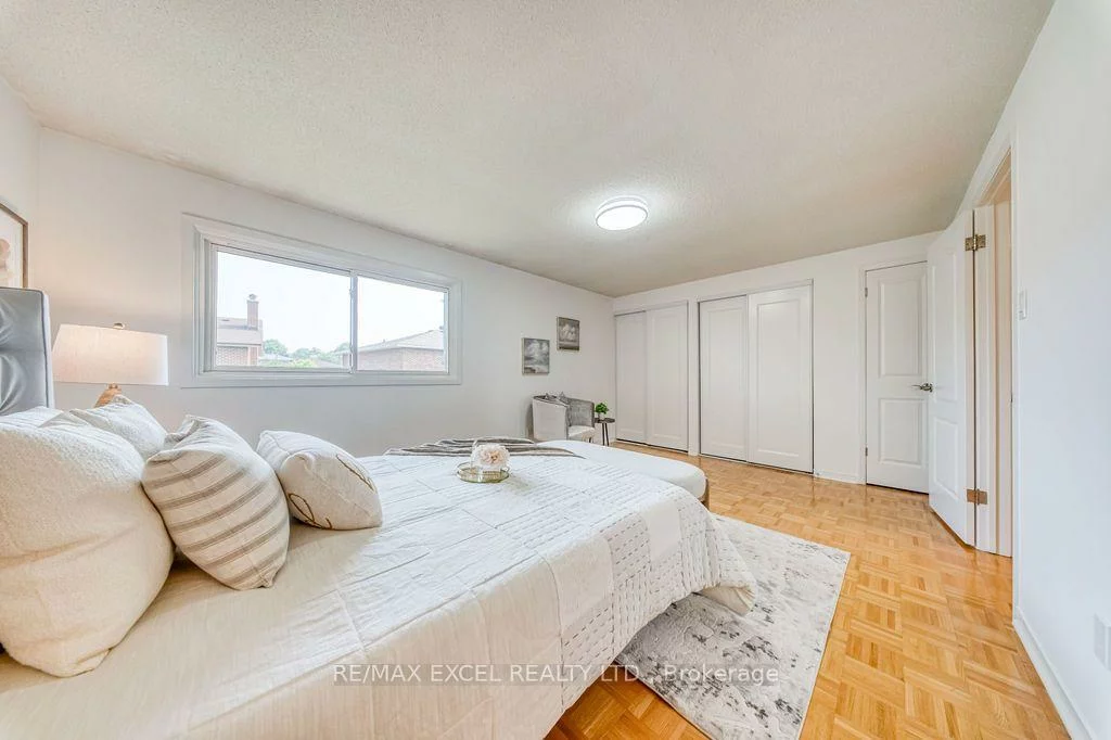25, Barrington, Milliken Mills West, Markham