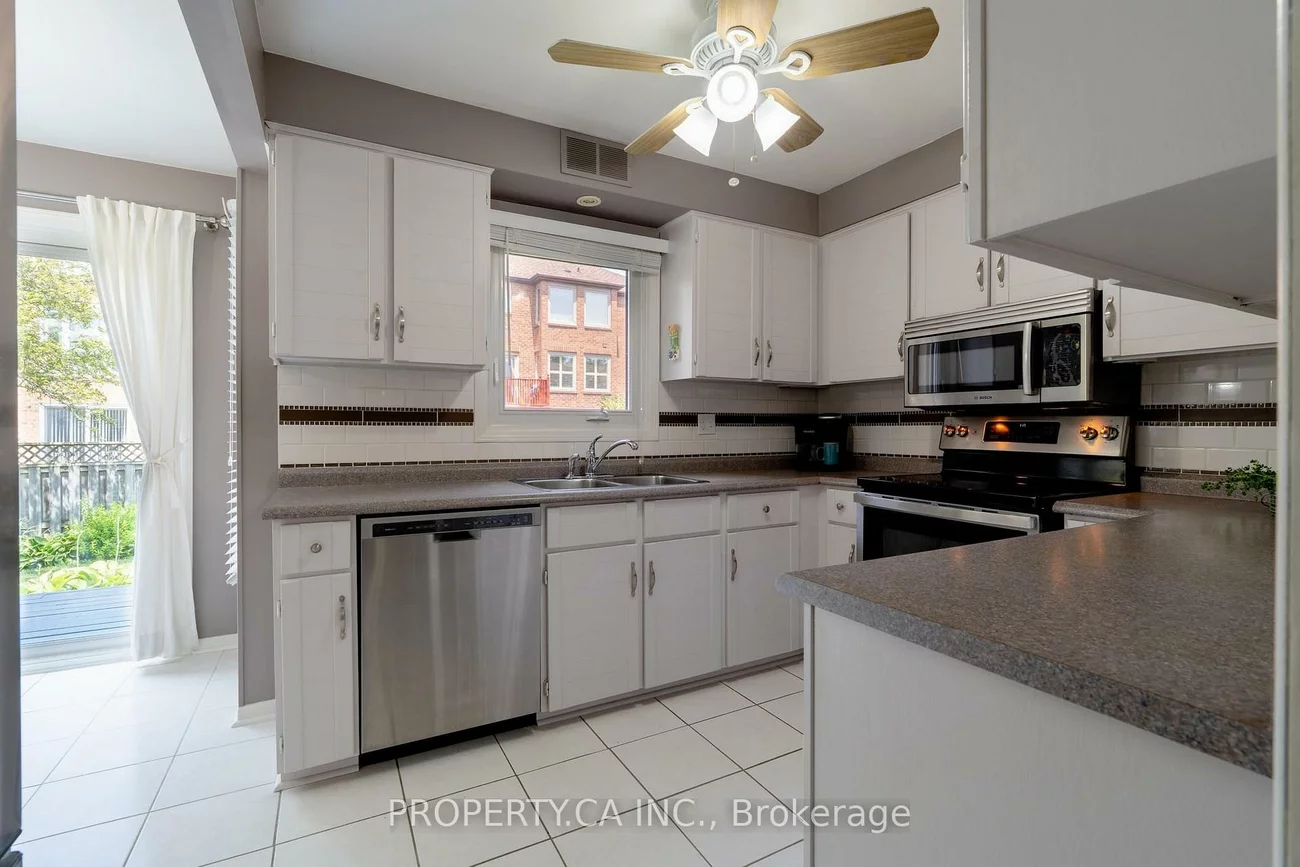 40, Buchanan, Unionville, Markham