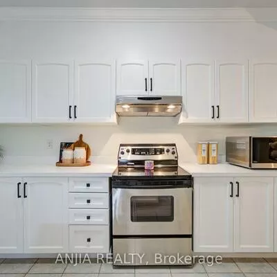 94, Cynthia Jean, Berczy, Markham