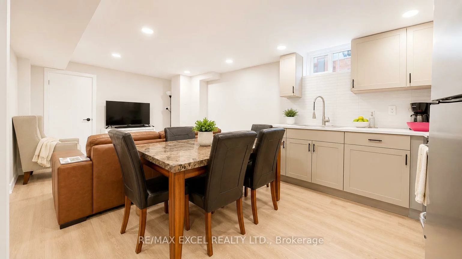30, Lambert, Thornlea, Markham