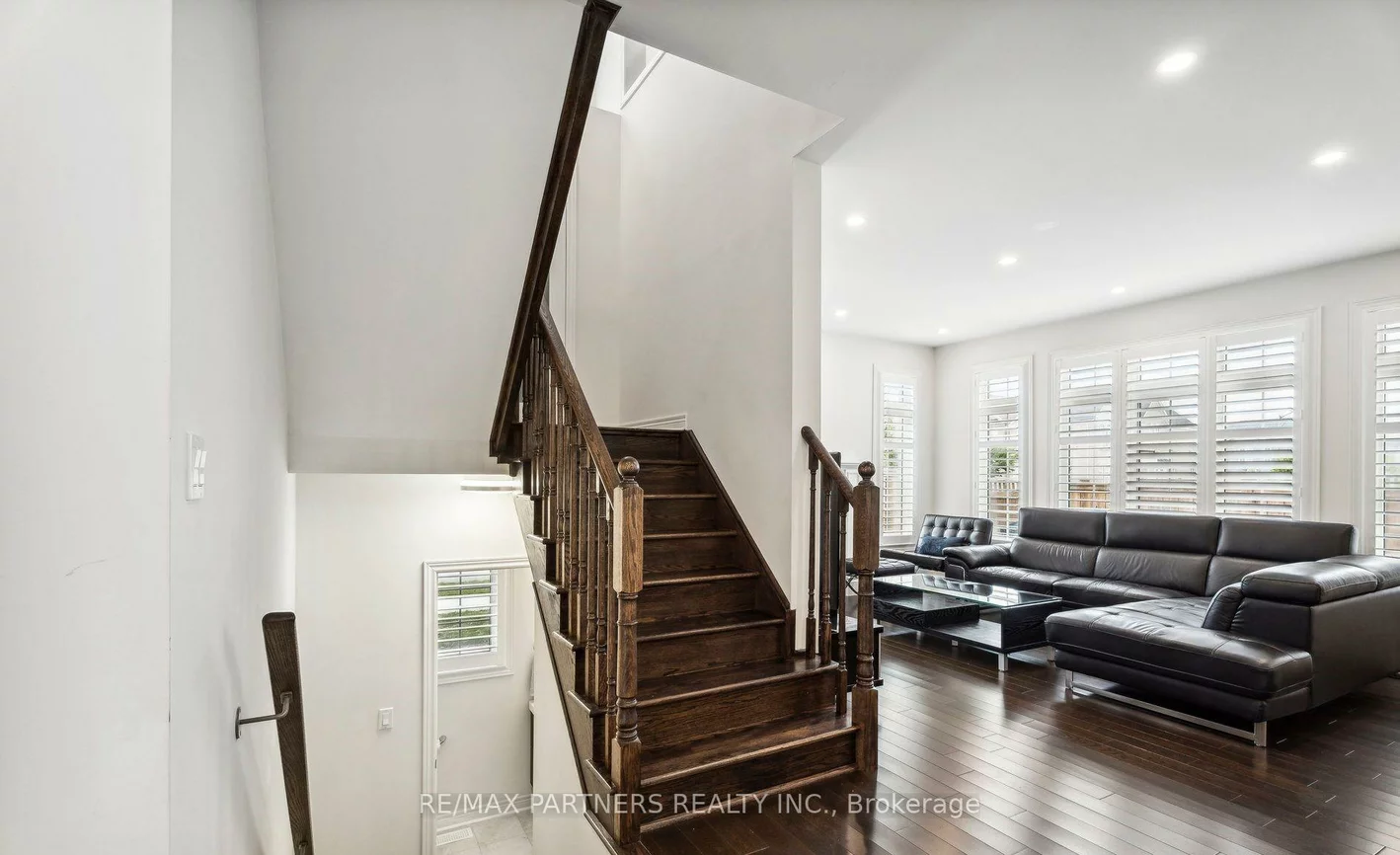 2, Portia, Cornell, Markham