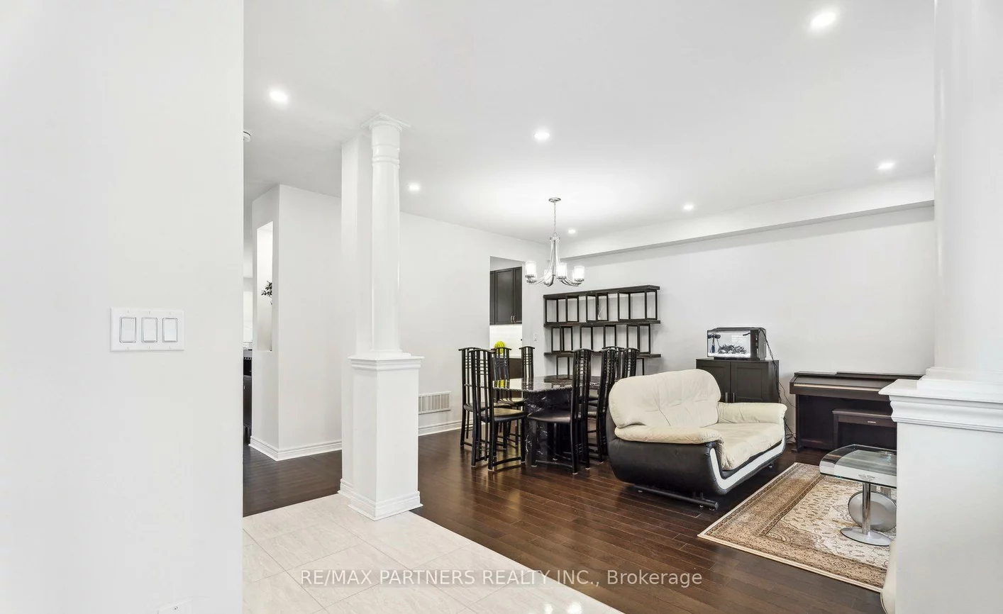 2, Portia, Cornell, Markham