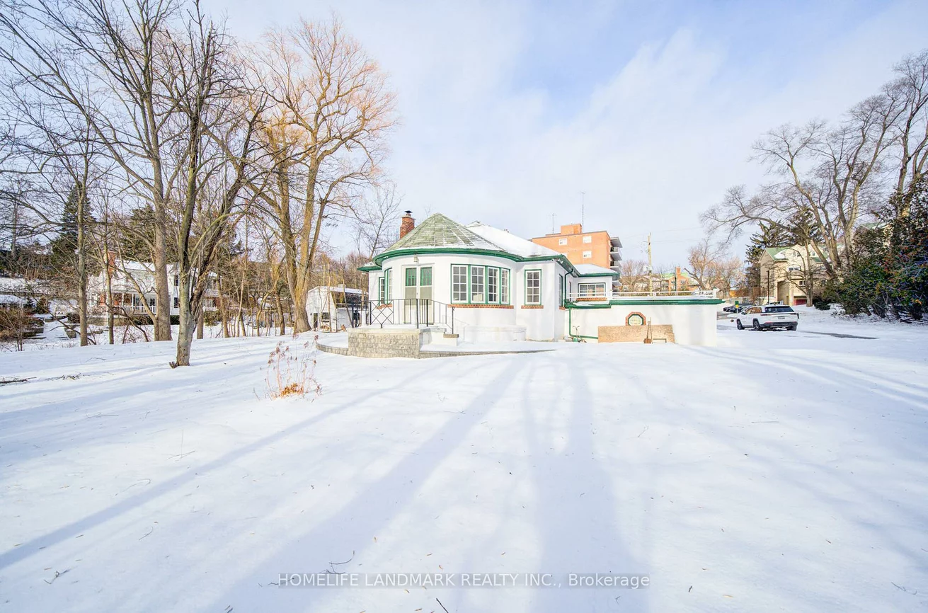 119, Robinson, Old Markham Village, Markham