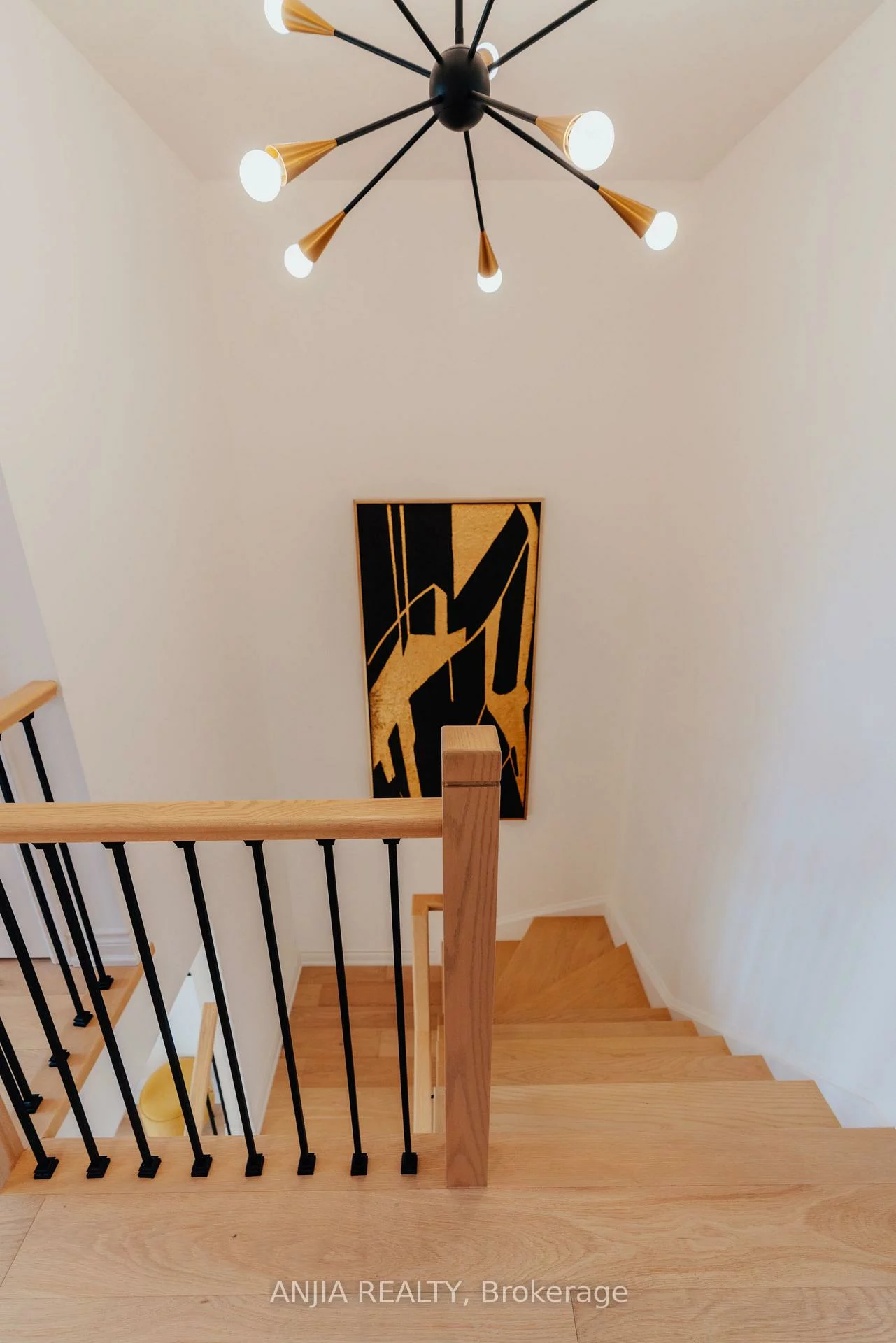 221, Dundas, Greensborough, Markham