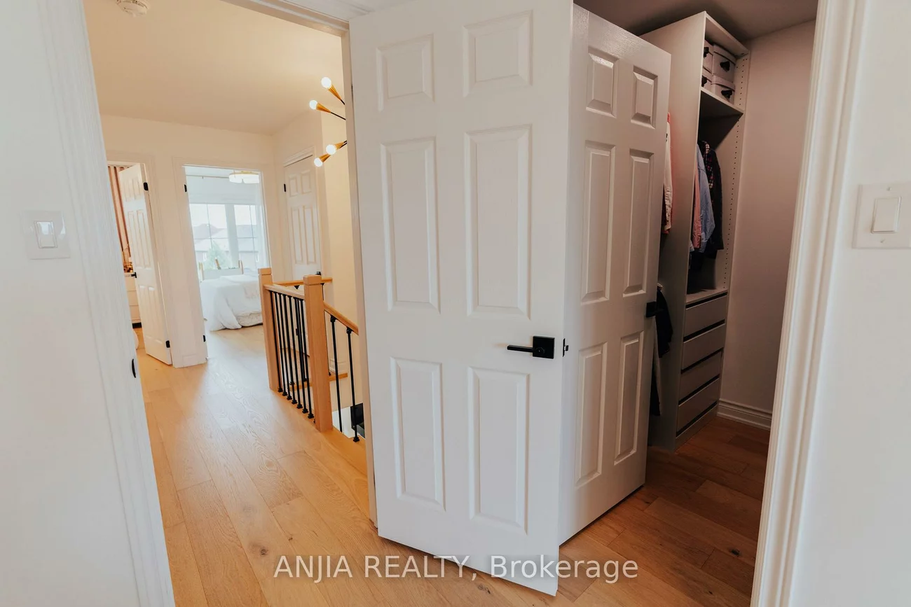 221, Dundas, Greensborough, Markham