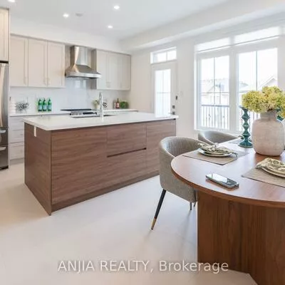 221, Dundas, Greensborough, Markham
