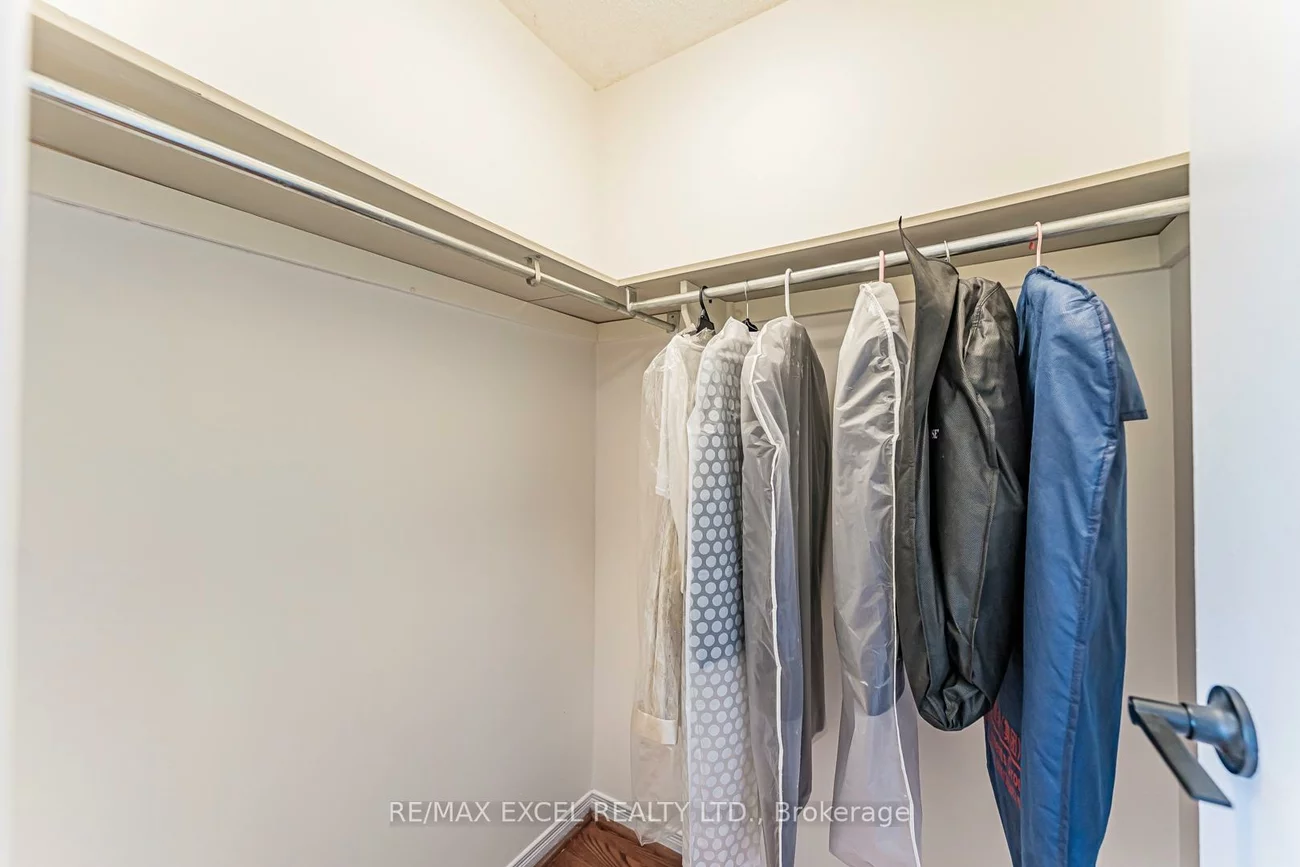 128, Cottonwood, Bayview Fairway-Bayview Country Club Estates, Markham
