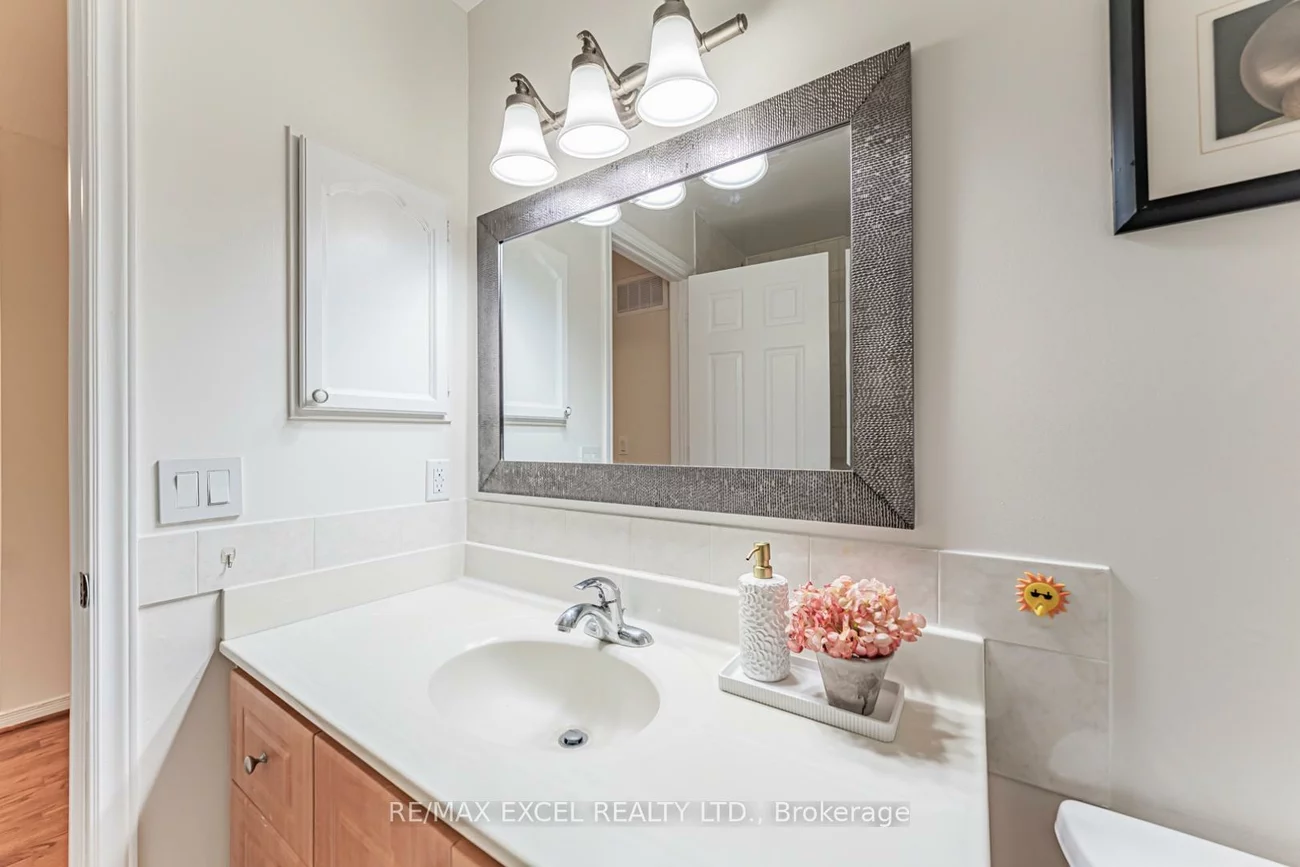 128, Cottonwood, Bayview Fairway-Bayview Country Club Estates, Markham