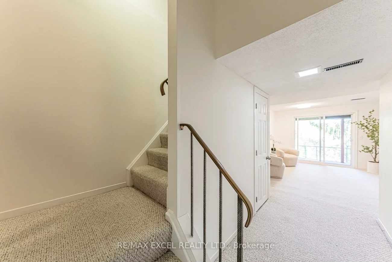 128, Cottonwood, Bayview Fairway-Bayview Country Club Estates, Markham