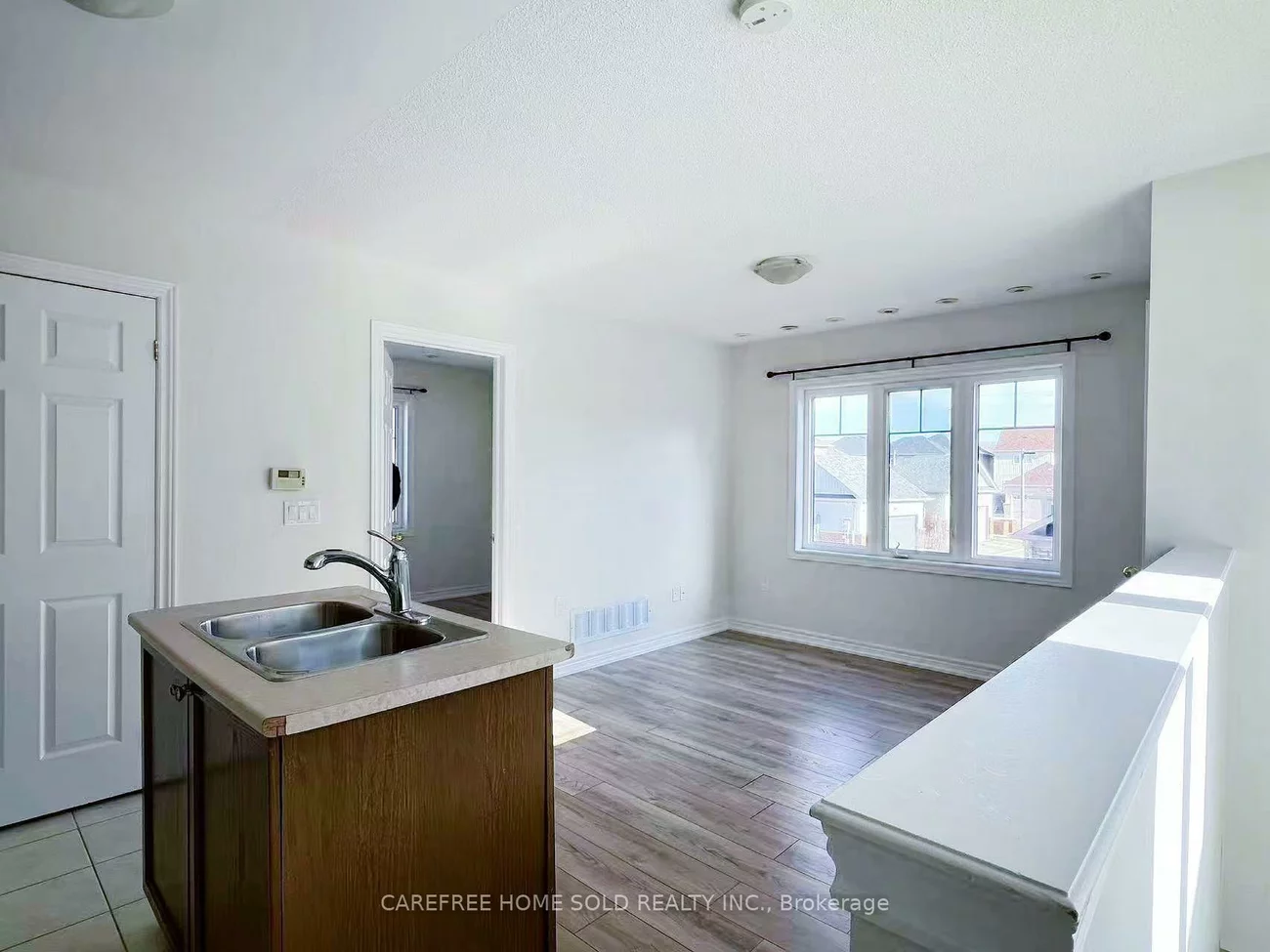 33, Oakmoor, Cornell, Markham