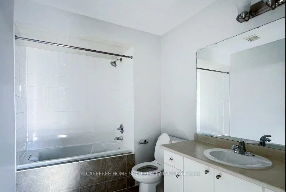 33, Oakmoor, Cornell, Markham