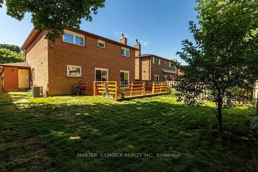 212, Fincham, Markham Village, Markham