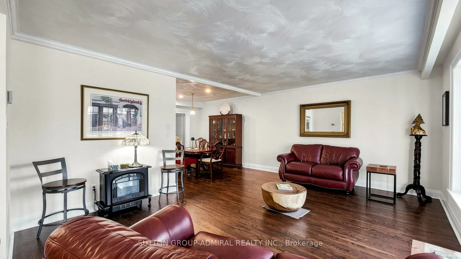 218, Bay Thorn, Royal Orchard, Markham