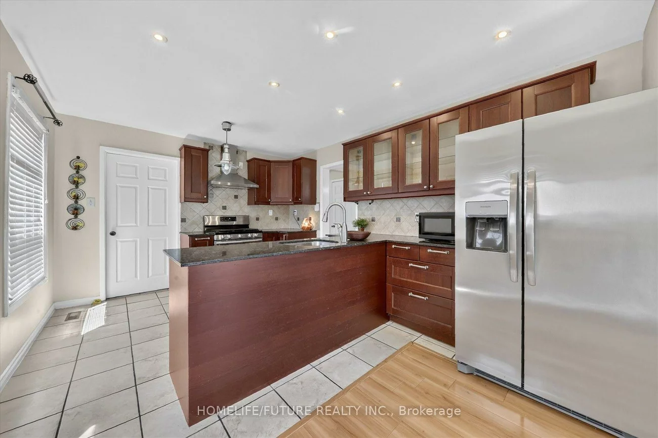 63, Chloe, Middlefield, Markham