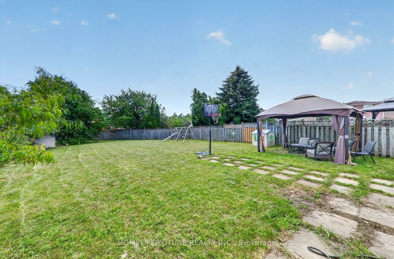 63, Chloe, Middlefield, Markham