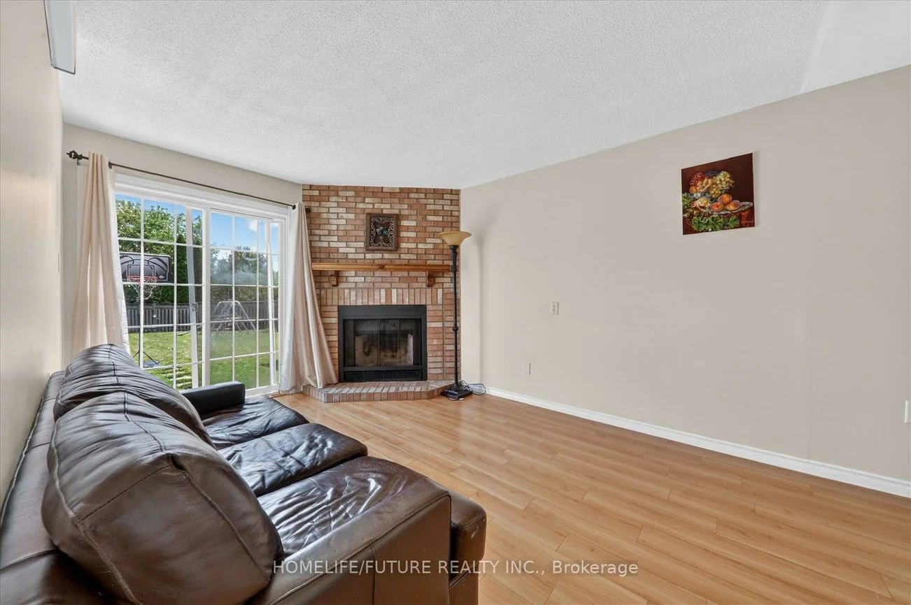 63, Chloe, Middlefield, Markham