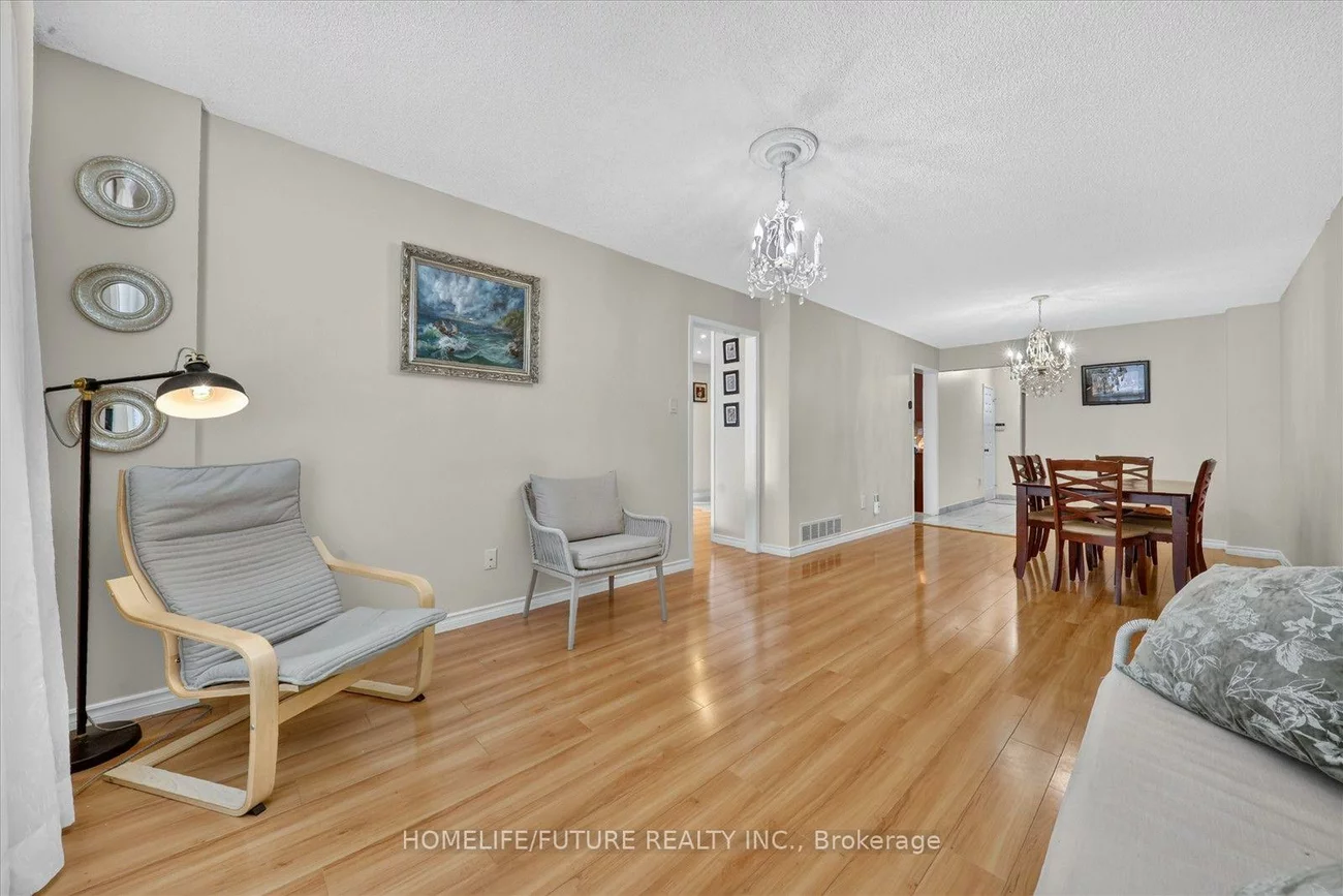 63, Chloe, Middlefield, Markham