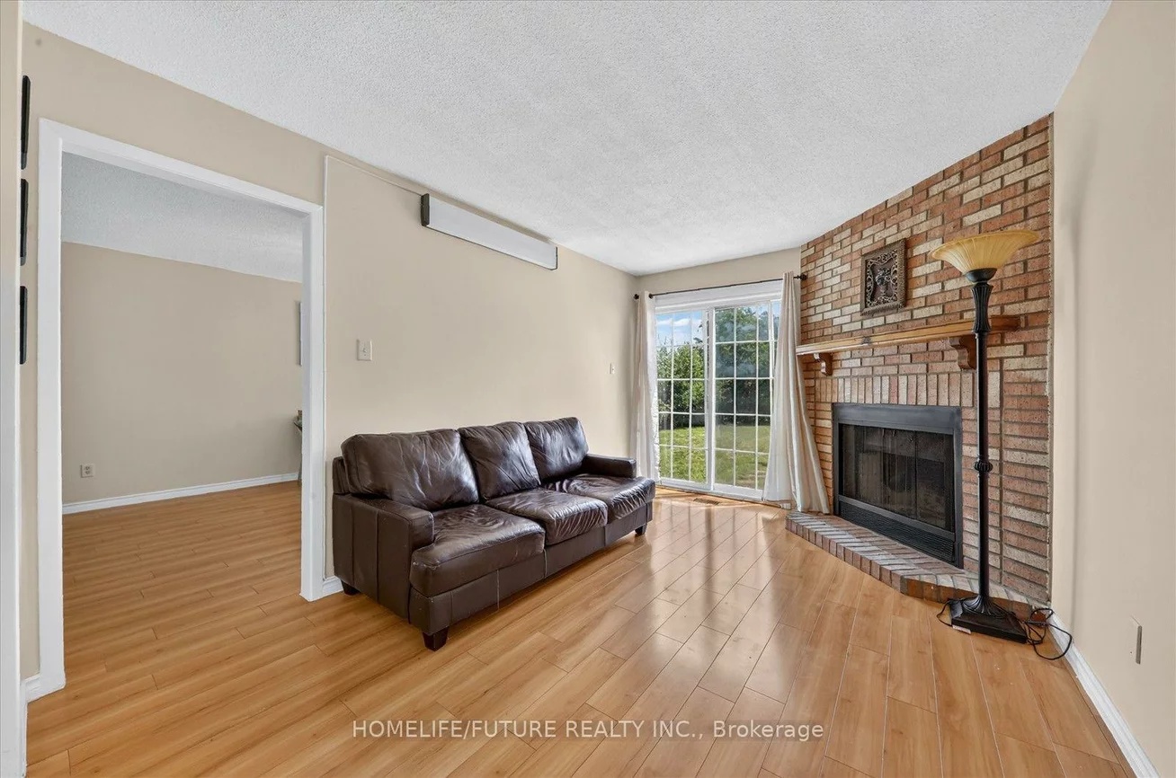 63, Chloe, Middlefield, Markham