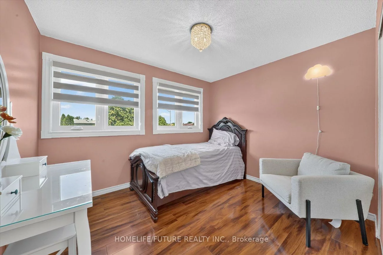 63, Chloe, Middlefield, Markham